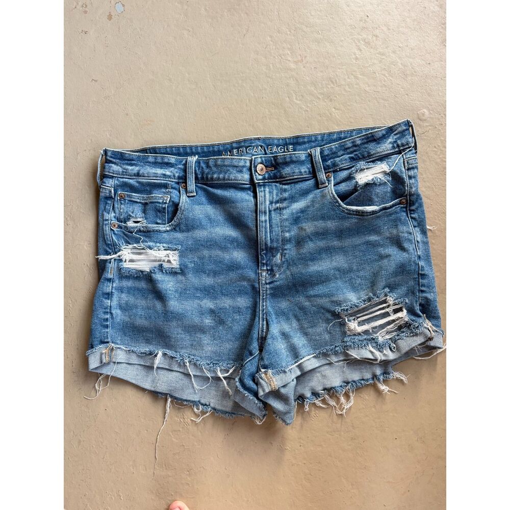 American Eagle Hi-Rise Shortie